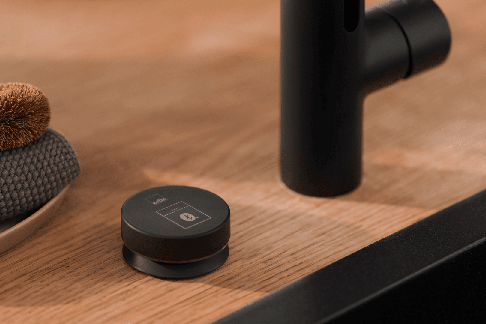 Kjøkkenkran med avstengning, 230/9 V, Bluetooth | 2639FHTZ-33 | Svart matt